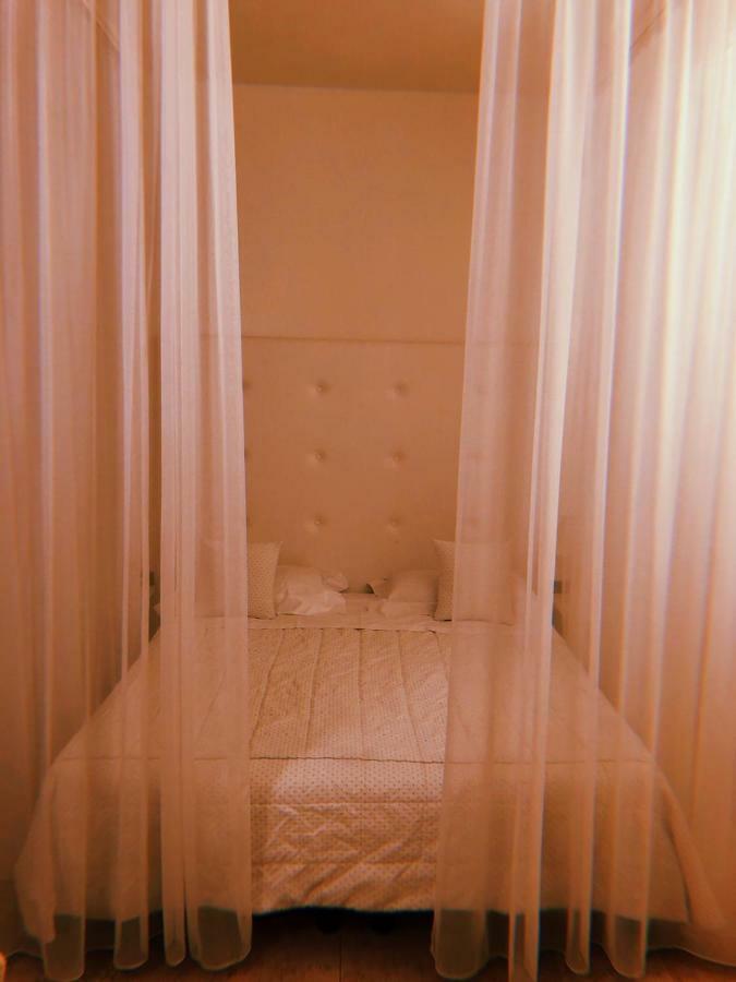 Hotel Europa Pallazzolo sullʼOglio エクステリア 写真